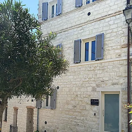 La Residenza Di Opera Arte Guest house Numana
