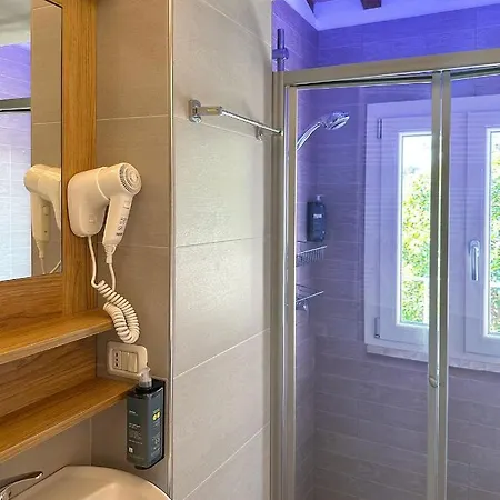 La Residenza Di Opera Arte Vendégház 4*