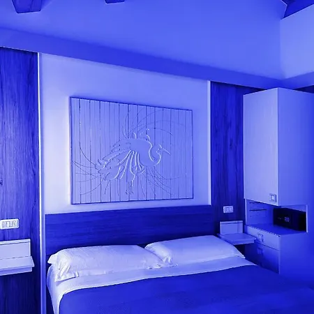 La Residenza Di Opera Arte Πανσιόν Numana